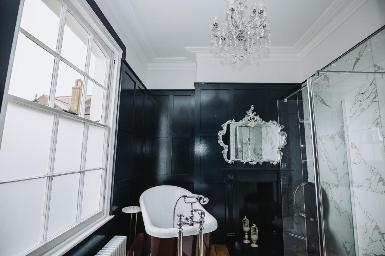 Stunning 5 Bedroom Period Property By The Sea Херн Бей Екстериор снимка